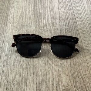 quay australia evasive tortoise navy blue square frame polarized sunglasses NEW